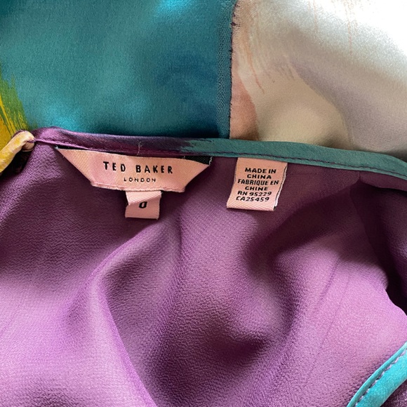 💥 SALE 💥 - 💯% Silk Ted Baker dress - Picture 5 of 12